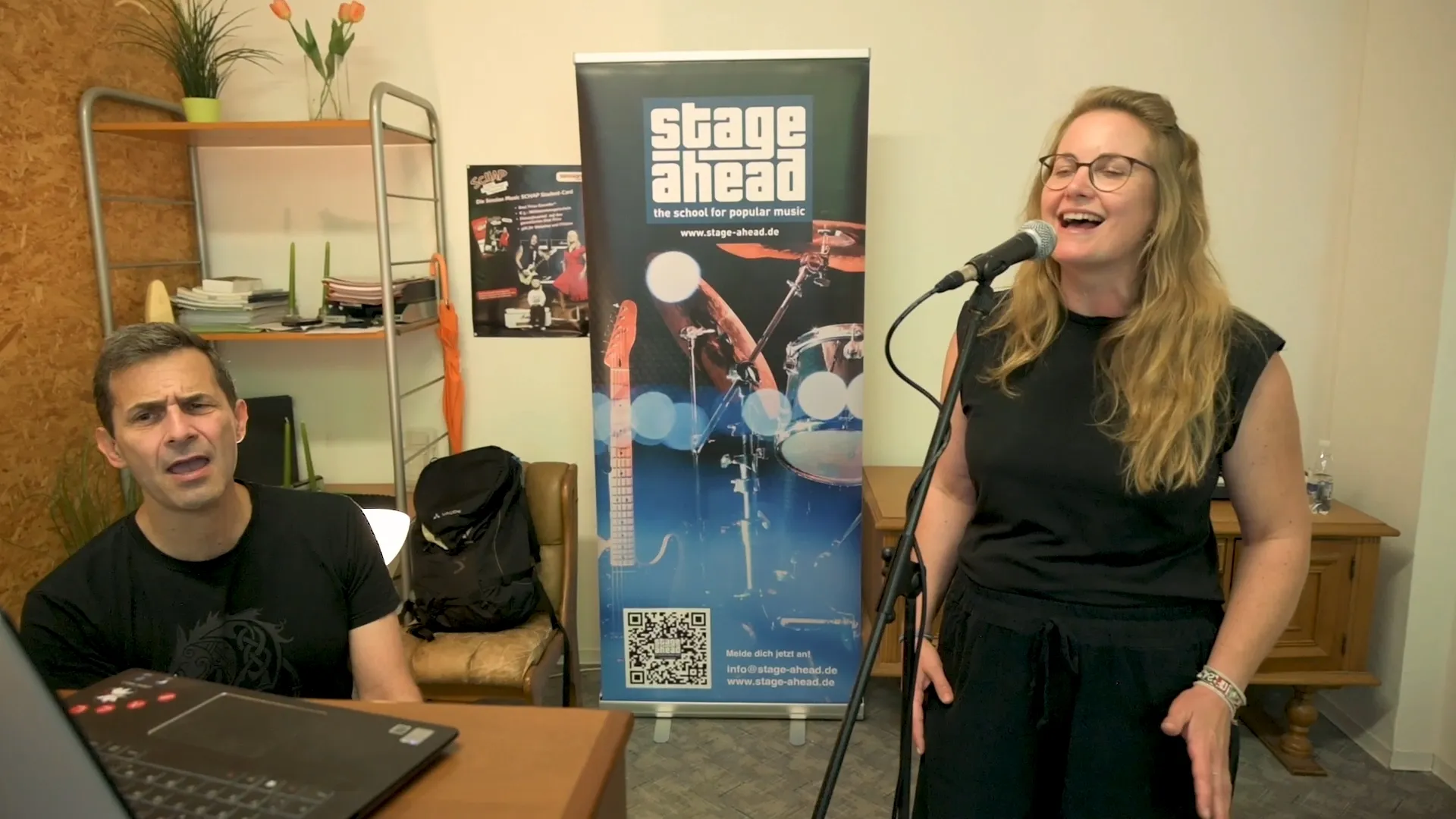 Gesangsunterricht bei Stage Ahead