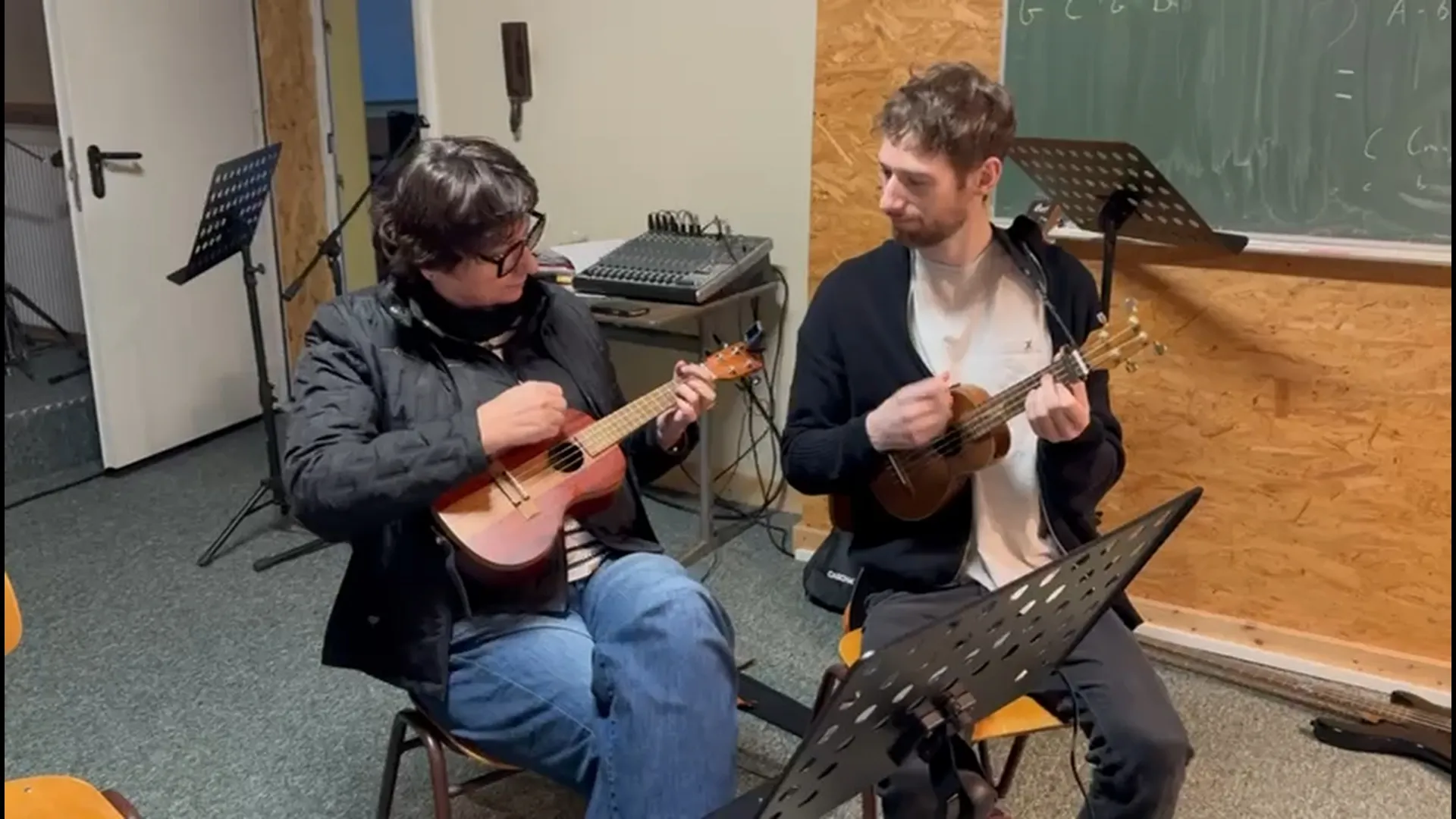 Ukulele-Unterricht bei Stage Ahead